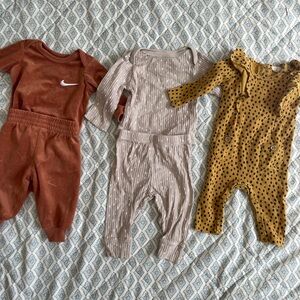 Nike Kids Bodysuit - Rust and White